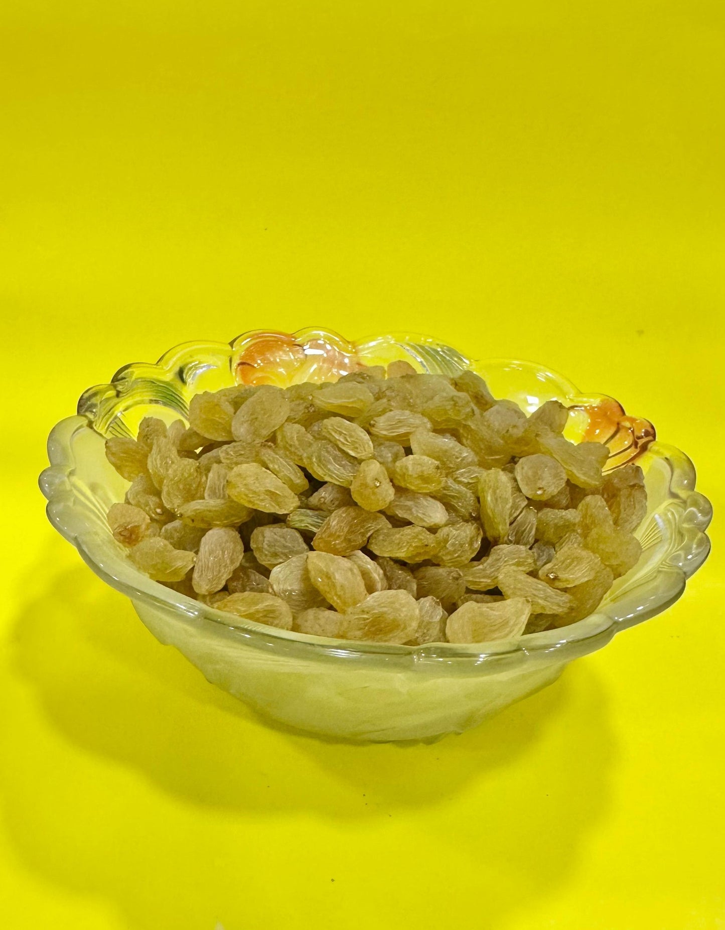Golden Raisins Round